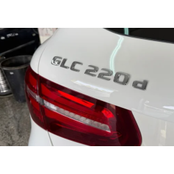 Embellecedor Mercedes GLC 220d entre luna y baca negro mate | Tecnomai